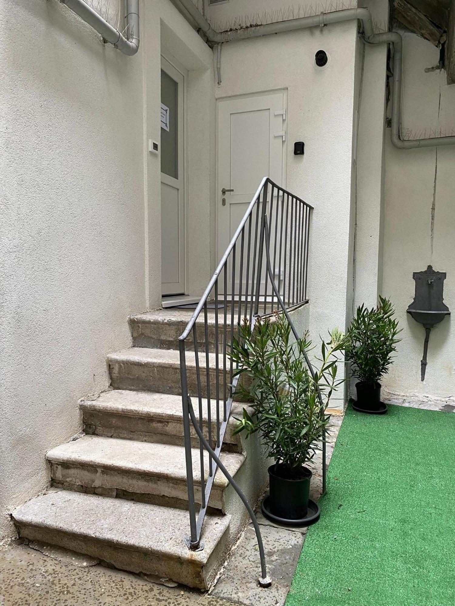 Apartment Urban Oasis *